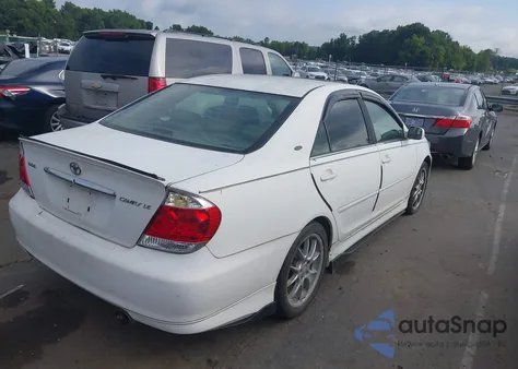 2006 Toyota Camry Le z USA, uszkodzony, nr VIN 4T1BE32KX6U684076
